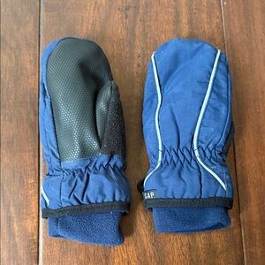 GAP Kids Navy and Black Mittens
